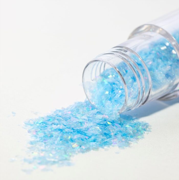 Magic Sparkles, Copos de Glitter Iridiscente Comestible – Aguamarina Azul (3g) - Imagen 3