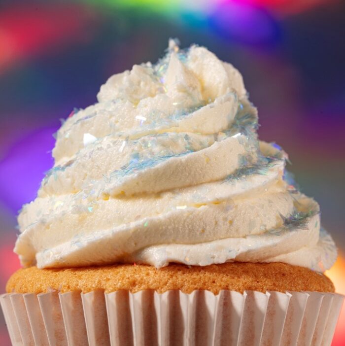 Magic Sparkles, Copos de Glitter Iridiscente Comestible – Aguamarina Azul (3g) - Imagen 5