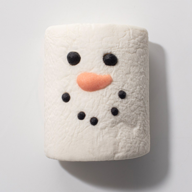 Marshmallow Navideño - Muñeco de Nieve (102g / 3.6oz) - Imagen 2